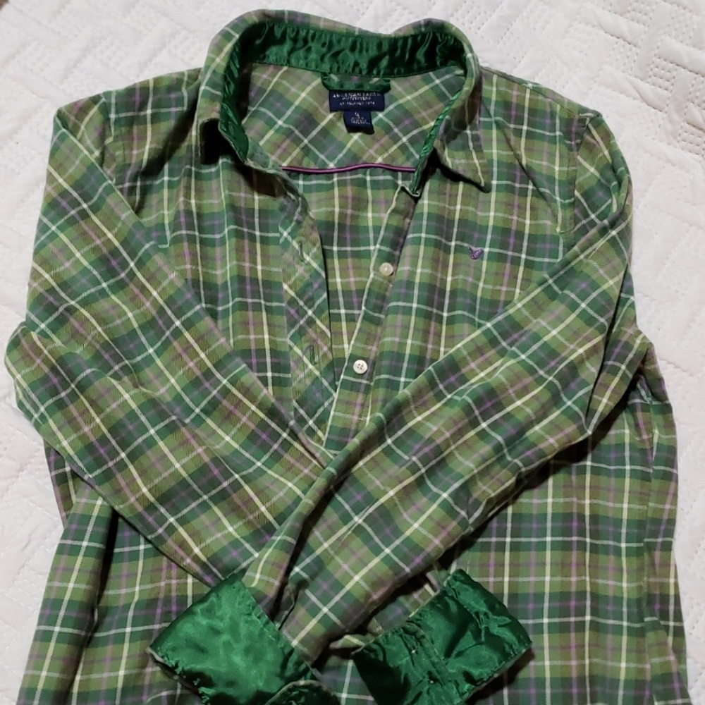 American Eagle plaid button up